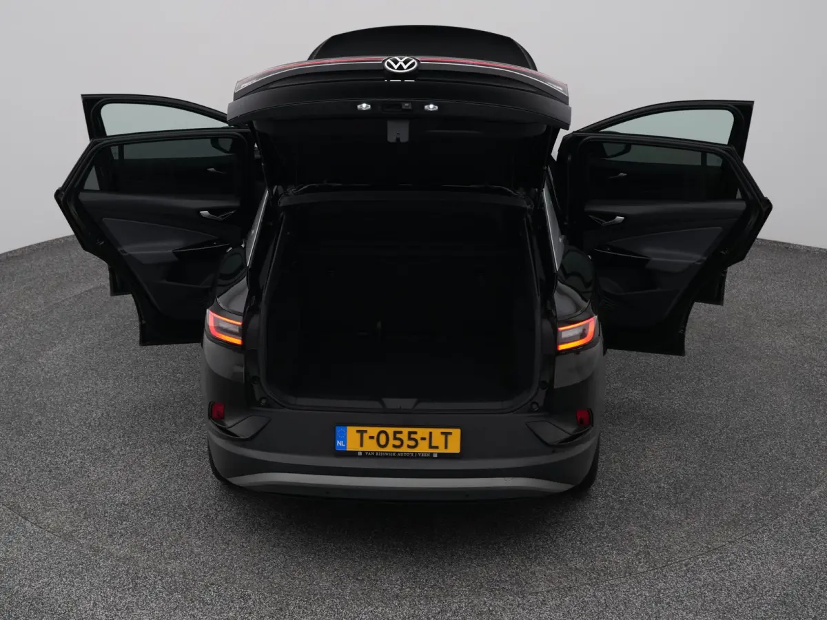 Pro Business 77 kWh | EXPORT ONLY € 16.450,- Netto | CAMERA | ADAPTIVE | STOEL- EN STUURVERW.