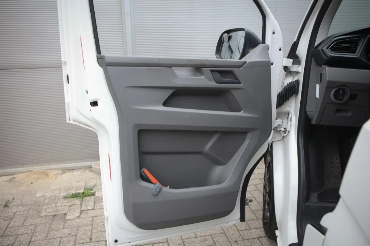 2.0 TDI L1H1 | Apple Carplay | Android Auto |