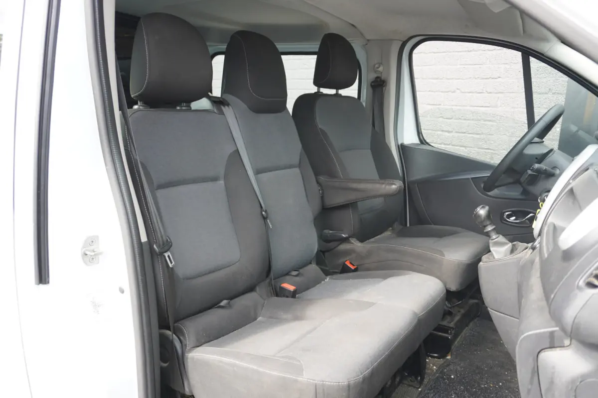 1.6 MJ 125PK L2 Dubbele Cabine EURO 6 - Airco - Navi - Cruise - € 12.499,- Excl.