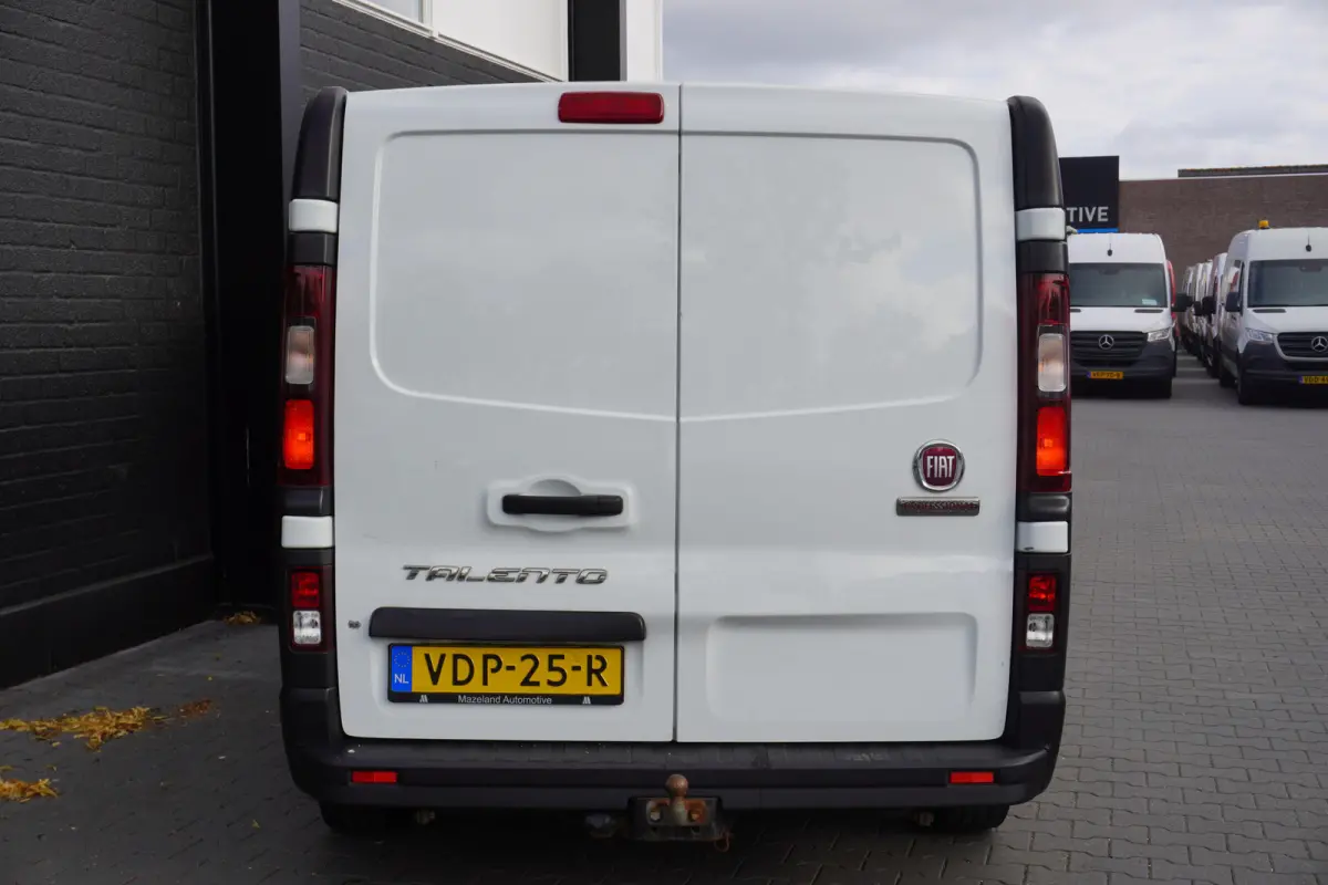 1.6 MJ 125PK L2 Dubbele Cabine EURO 6 - Airco - Navi - Cruise - € 12.499,- Excl.