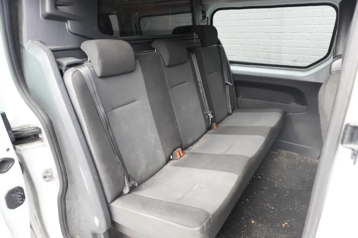 1.6 MJ 125PK L2 Dubbele Cabine EURO 6 - Airco - Navi - Cruise - € 12.499,- Excl.