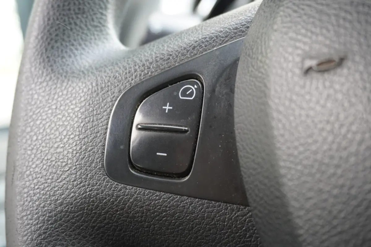 1.6 MJ 125PK L2 Dubbele Cabine EURO 6 - Airco - Navi - Cruise - € 12.499,- Excl.