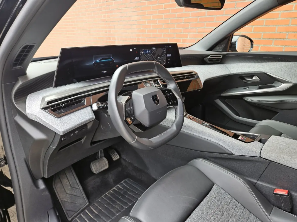 1.2 Hybride 145PK Allure 7 Persoons Navigatie Carplay AGR-Stoele