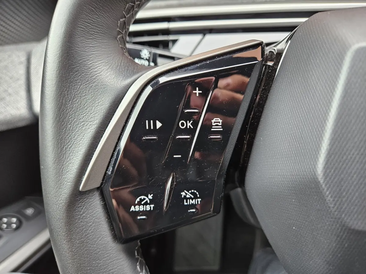 1.2 Hybride 145PK Allure 7 Persoons Navigatie Carplay AGR-Stoele