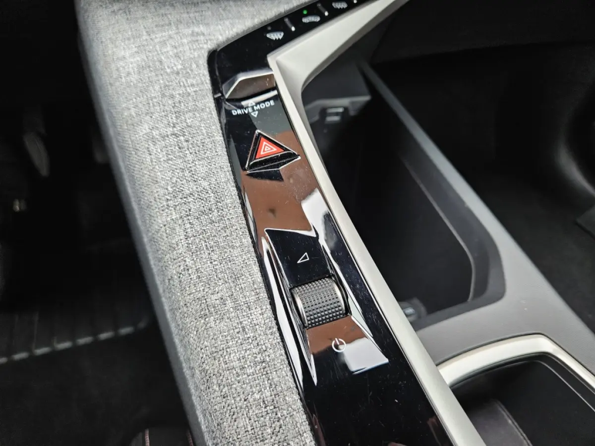 1.2 Hybride 145PK Allure 7 Persoons Navigatie Carplay AGR-Stoele