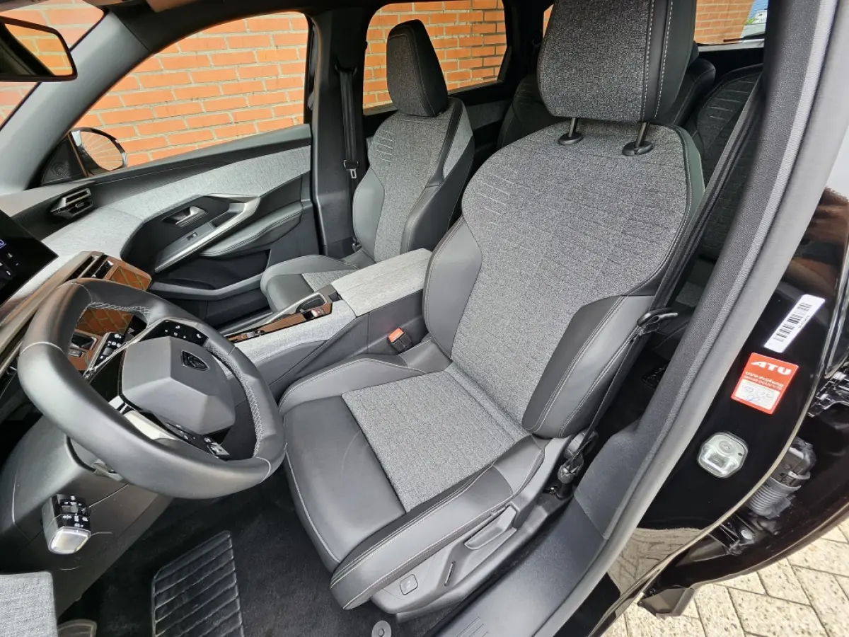 1.2 Hybride 145PK Allure 7 Persoons Navigatie Carplay AGR-Stoele