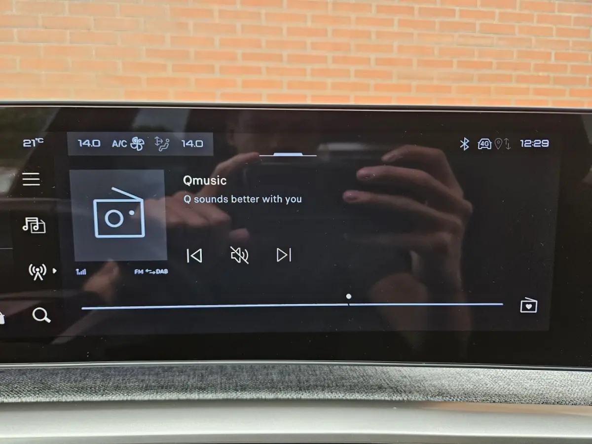 1.2 Hybride 145PK Allure 7 Persoons Navigatie Carplay AGR-Stoele