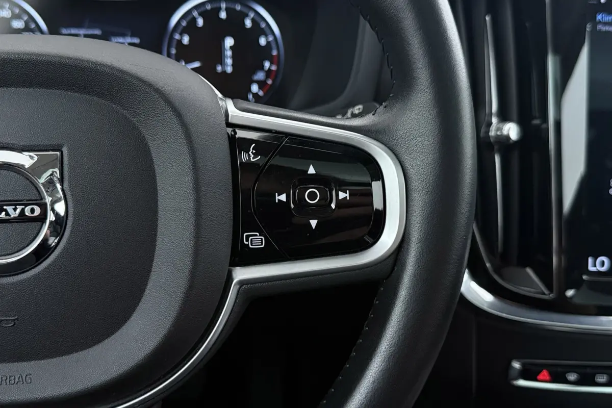 2.0 T6 AWD Inscription | Trekhaak | 310 PK! | Org. NL | Pano | 360 Camera | CarPlay | Adapt. Cruise | Dual Memory | BSM|