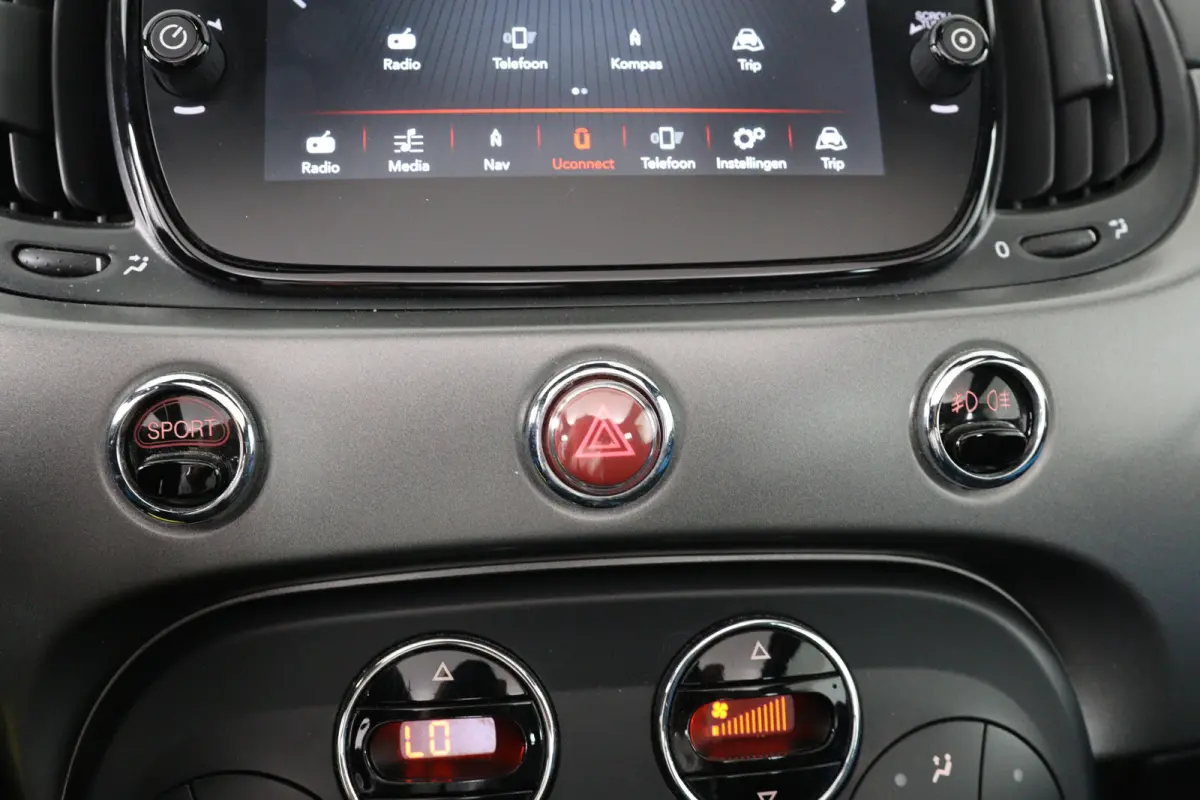 0.9 TwinAir Turbo 105pk Sport | Complete Historie | Beats Audio | Navigatie | Cruise Control | Climate Control | Parkeersensoren | Xenon Verlichting