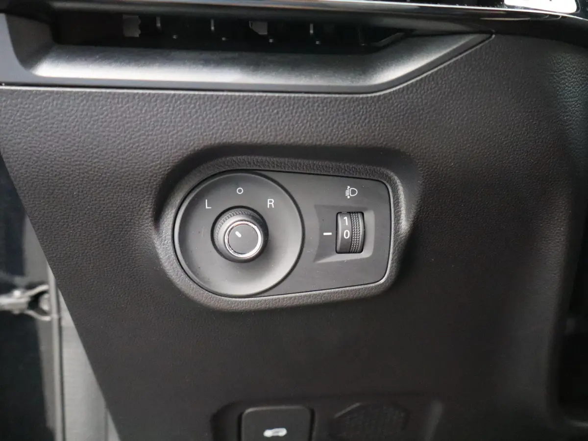 Standard 51 kWh | CarPay | Adaptive Cruise Control | Led Koplampen | Parkeersensoren |