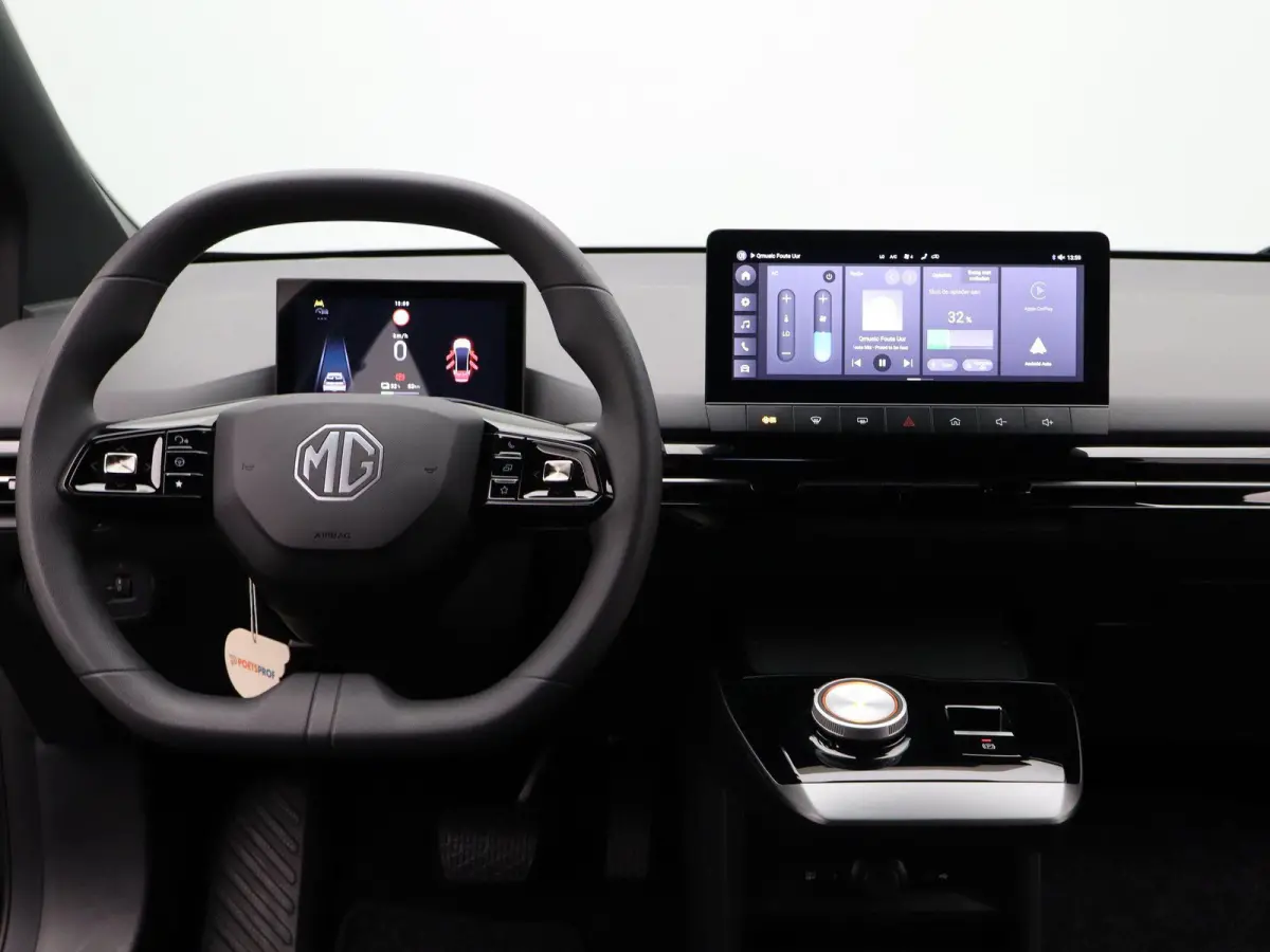 Standard 51 kWh | CarPay | Adaptive Cruise Control | Led Koplampen | Parkeersensoren |