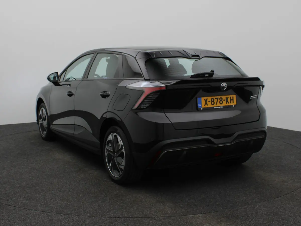 Standard 51 kWh | CarPay | Adaptive Cruise Control | Led Koplampen | Parkeersensoren |