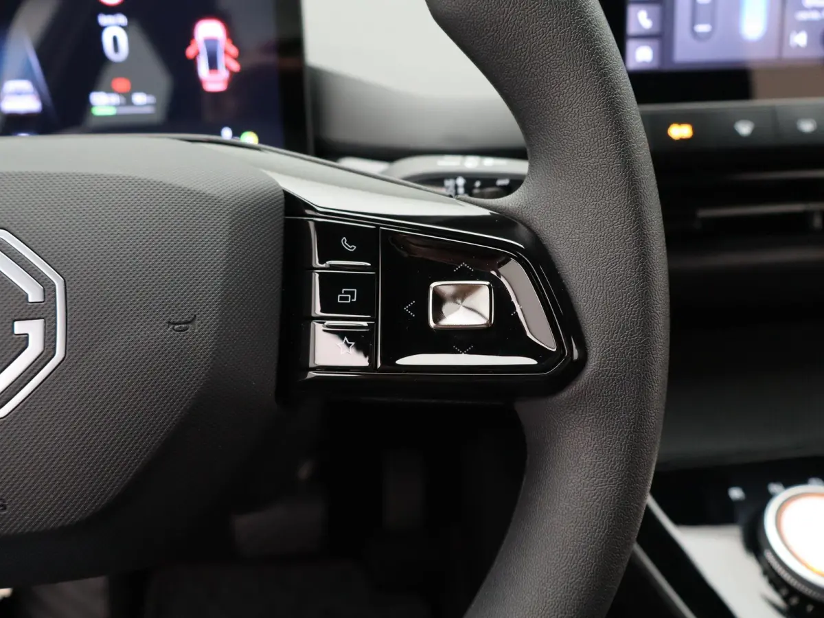 Standard 51 kWh | CarPay | Adaptive Cruise Control | Led Koplampen | Parkeersensoren |