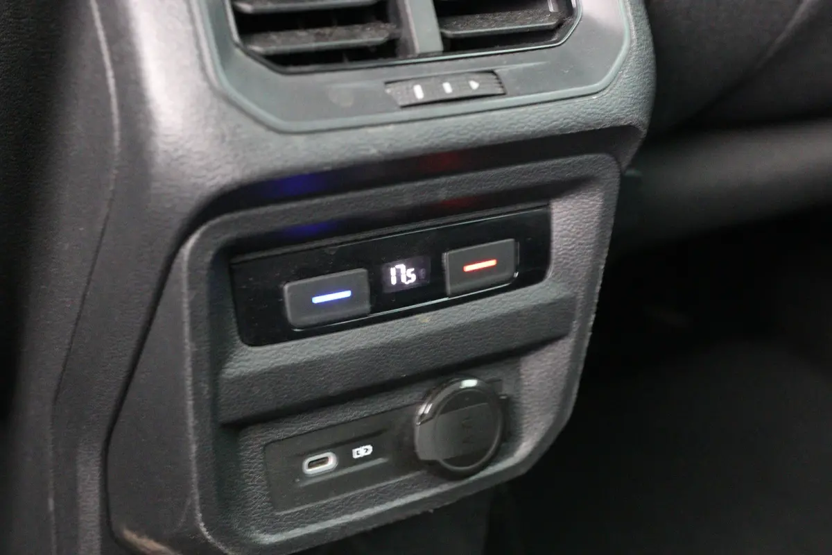 1.5 TSI Life Business | 1e Eigenaar | Dealer Onderhouden | Stoel-/stuurverwarming | Camera | Keyless | Elektr Achterklep | Adaptive Cruise | Apple Carplay / Android Auto