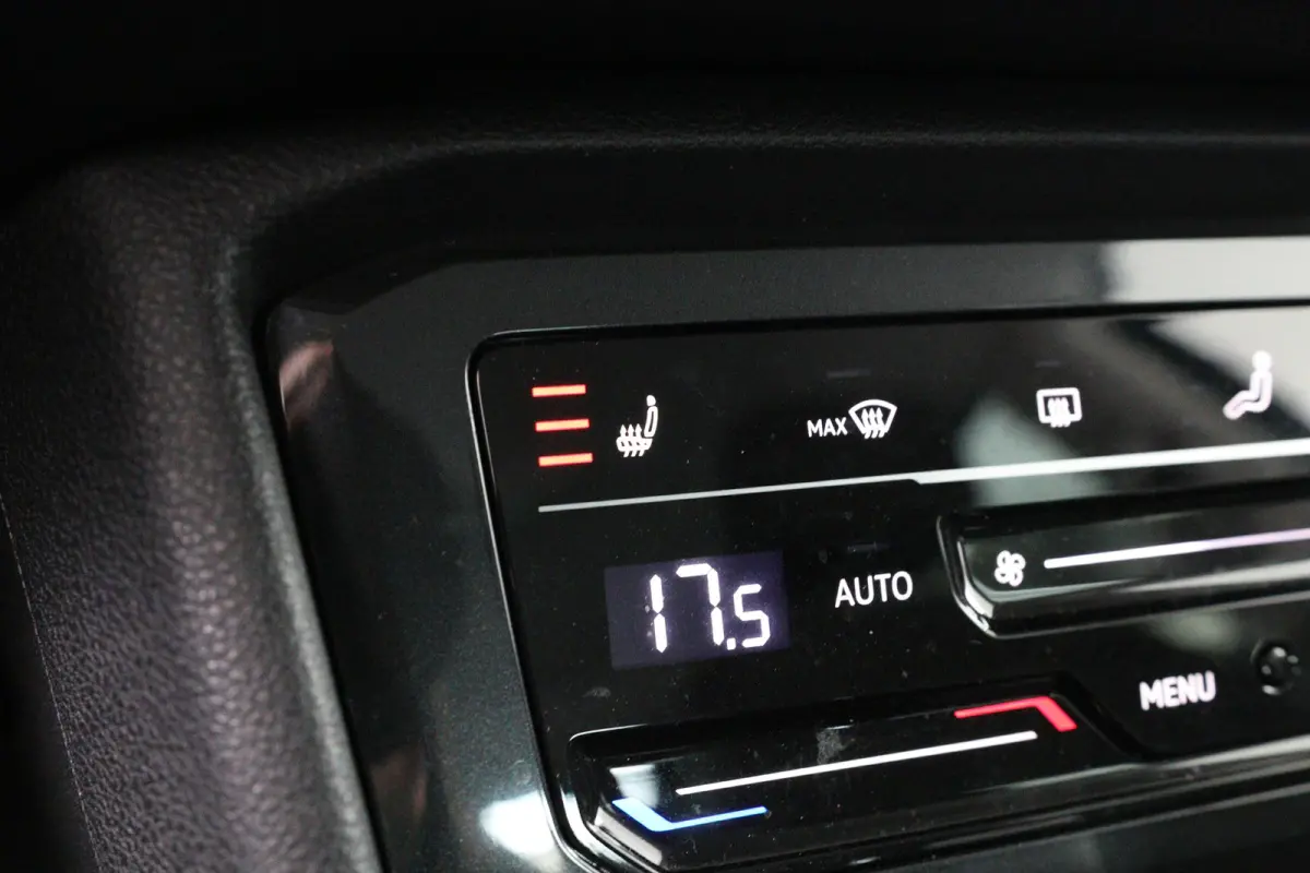 1.5 TSI Life Business | 1e Eigenaar | Dealer Onderhouden | Stoel-/stuurverwarming | Camera | Keyless | Elektr Achterklep | Adaptive Cruise | Apple Carplay / Android Auto