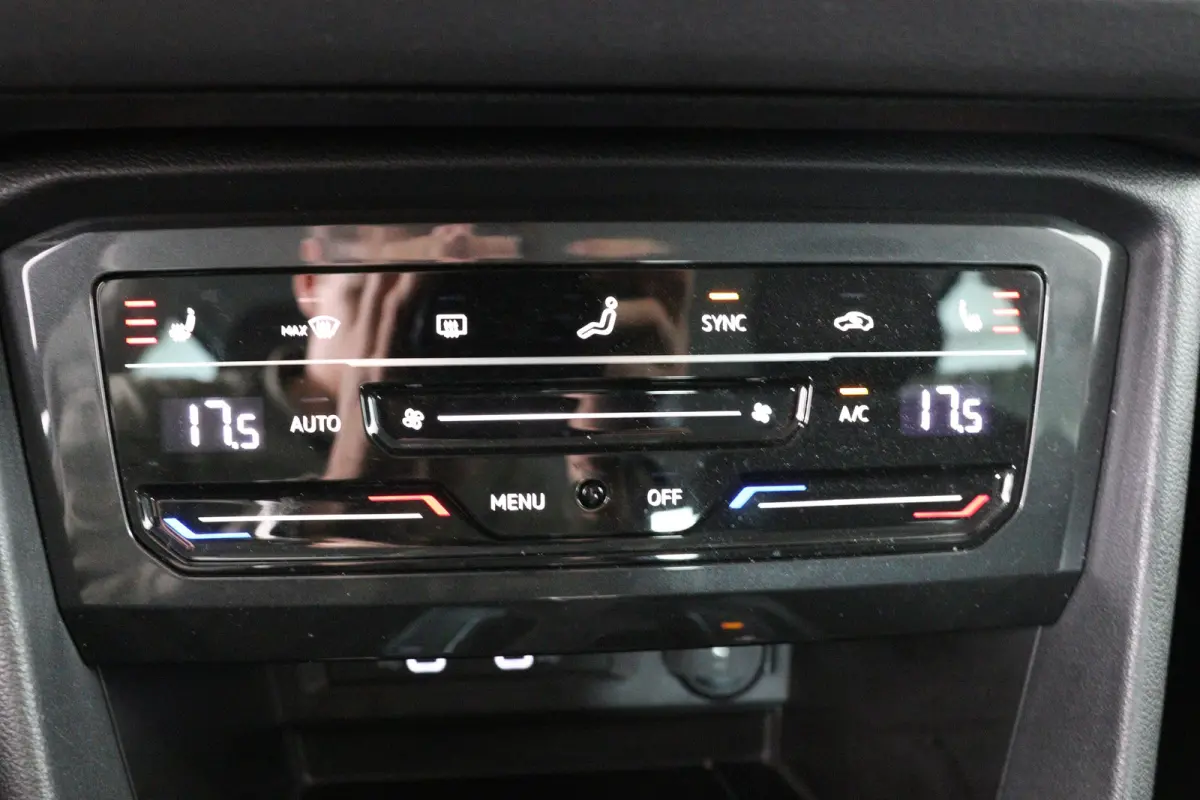 1.5 TSI Life Business | 1e Eigenaar | Dealer Onderhouden | Stoel-/stuurverwarming | Camera | Keyless | Elektr Achterklep | Adaptive Cruise | Apple Carplay / Android Auto