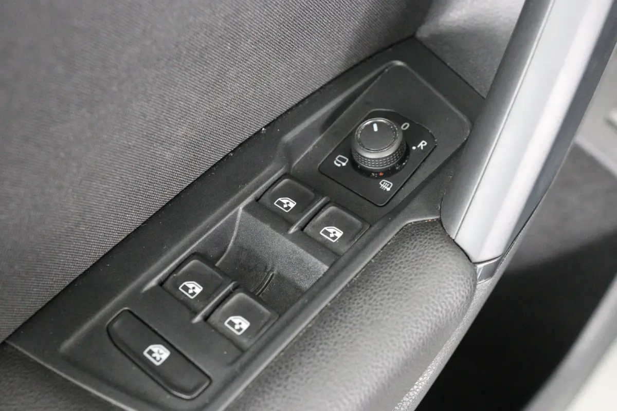 1.5 TSI Life Business | 1e Eigenaar | Dealer Onderhouden | Stoel-/stuurverwarming | Camera | Keyless | Elektr Achterklep | Adaptive Cruise | Apple Carplay / Android Auto