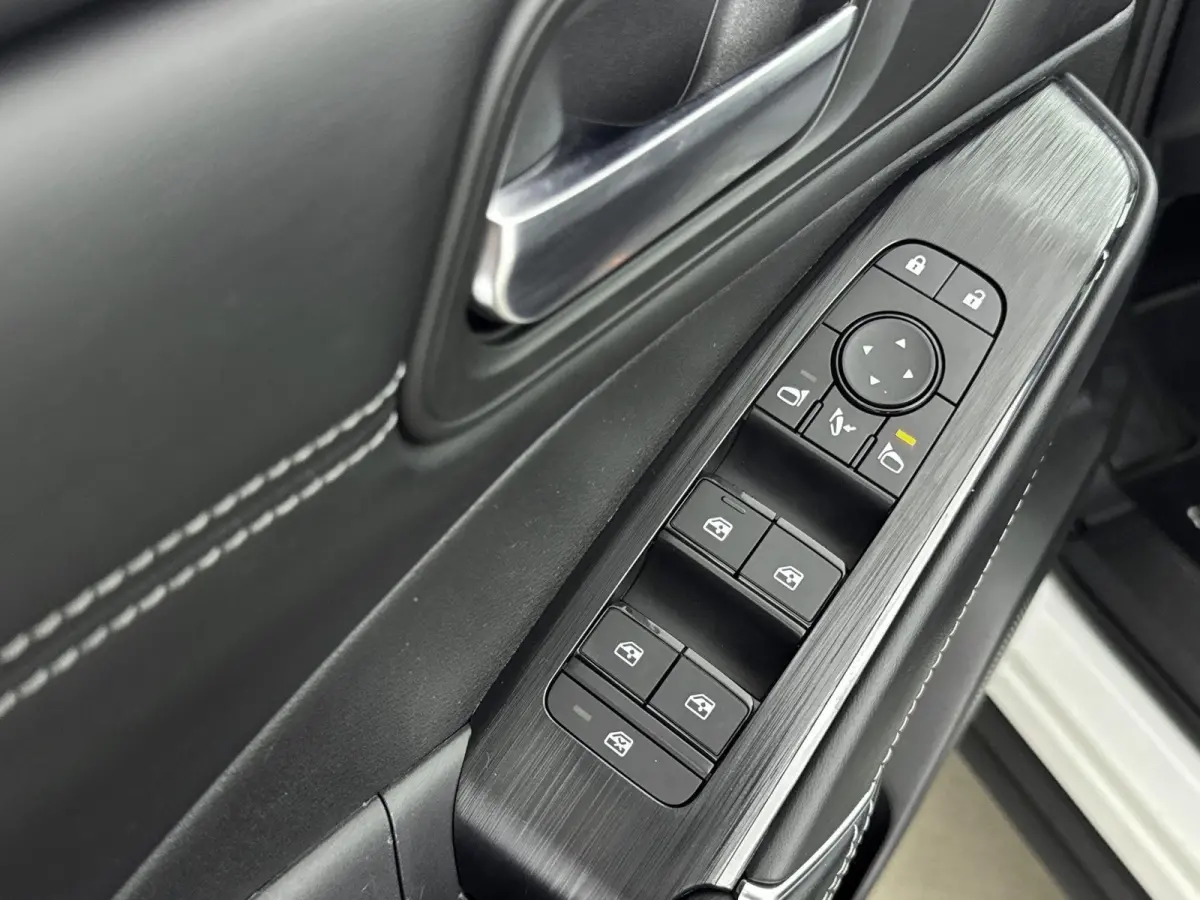 1.3 MHEV Xtronic N-Connecta | PANORAMADAK | 360 CAMERA | DIGITAAL DASHBOARD | DODEHOEK DETECTIE | CLIMATE CONTROL | PARKEERSENSOREN |