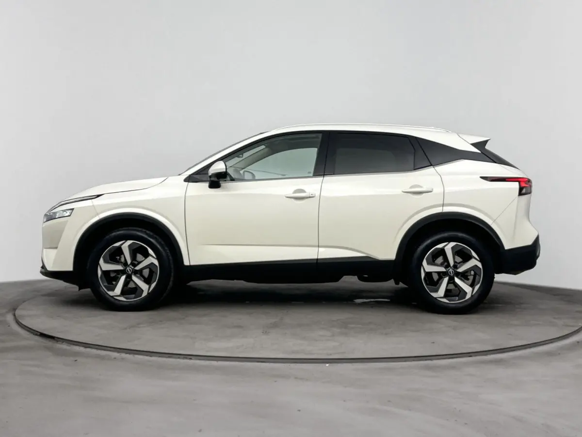 1.3 MHEV Xtronic N-Connecta | PANORAMADAK | 360 CAMERA | DIGITAAL DASHBOARD | DODEHOEK DETECTIE | CLIMATE CONTROL | PARKEERSENSOREN |