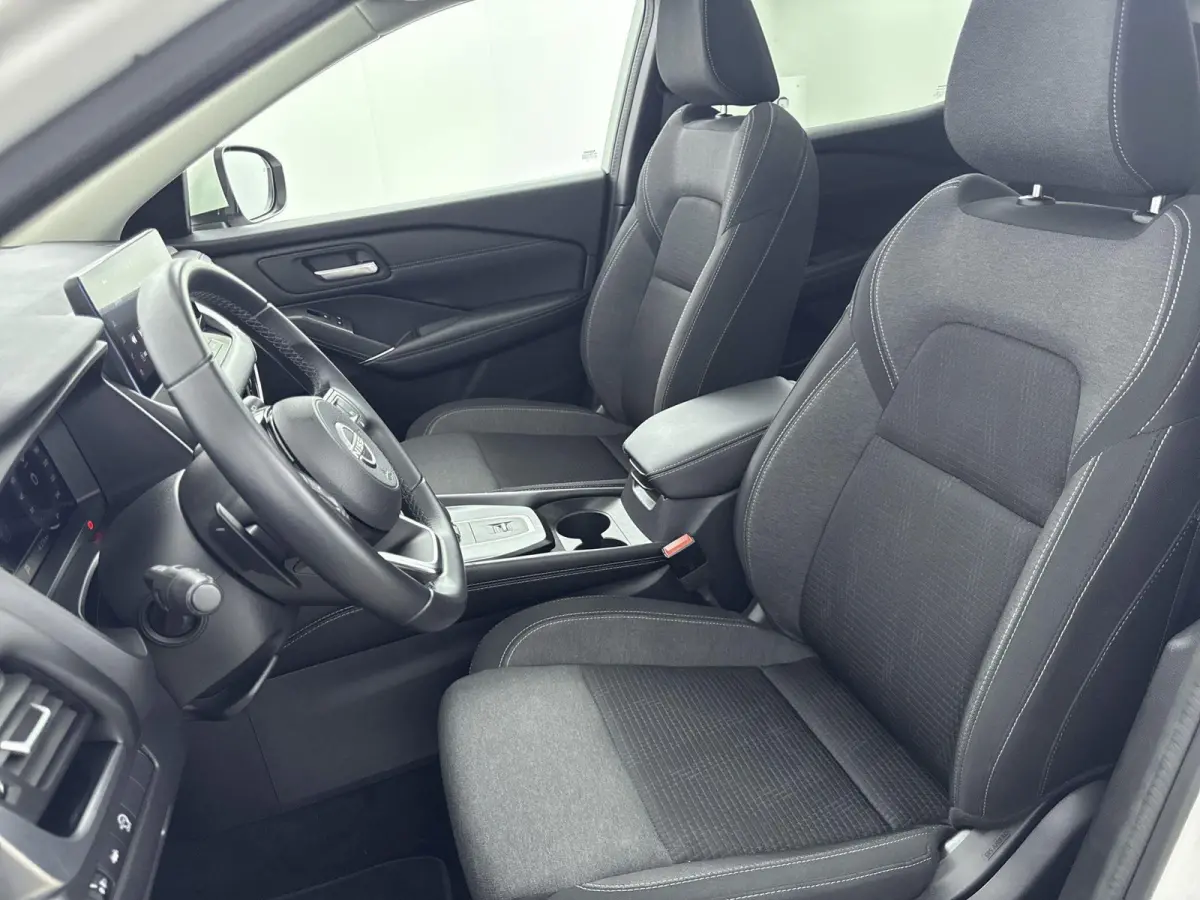 1.3 MHEV Xtronic N-Connecta | PANORAMADAK | 360 CAMERA | DIGITAAL DASHBOARD | DODEHOEK DETECTIE | CLIMATE CONTROL | PARKEERSENSOREN |
