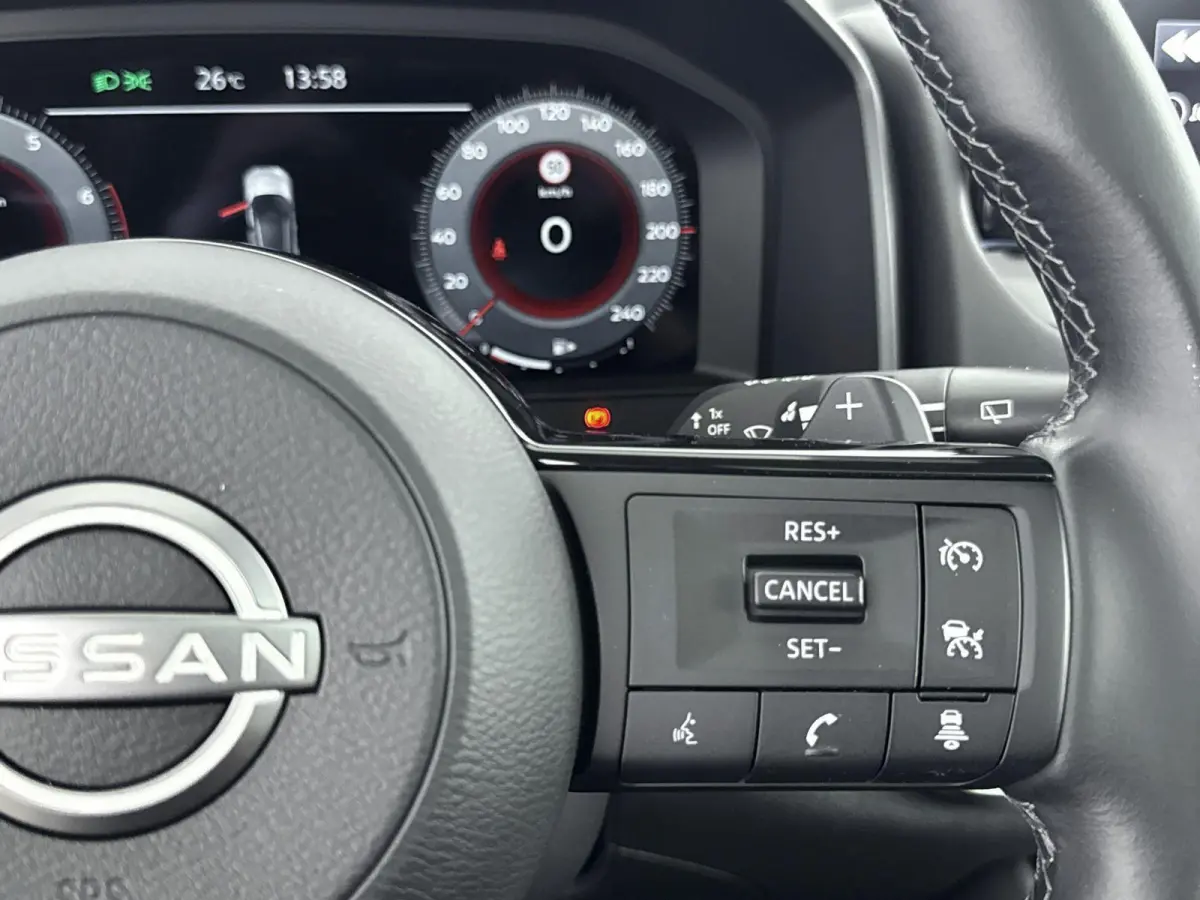 1.3 MHEV Xtronic N-Connecta | PANORAMADAK | 360 CAMERA | DIGITAAL DASHBOARD | DODEHOEK DETECTIE | CLIMATE CONTROL | PARKEERSENSOREN |
