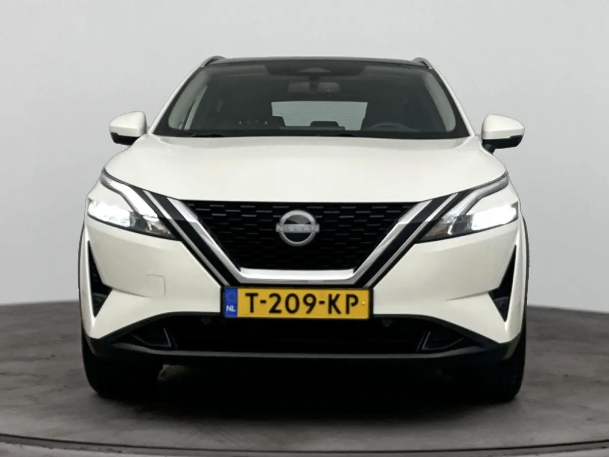 1.3 MHEV Xtronic N-Connecta | PANORAMADAK | 360 CAMERA | DIGITAAL DASHBOARD | DODEHOEK DETECTIE | CLIMATE CONTROL | PARKEERSENSOREN |