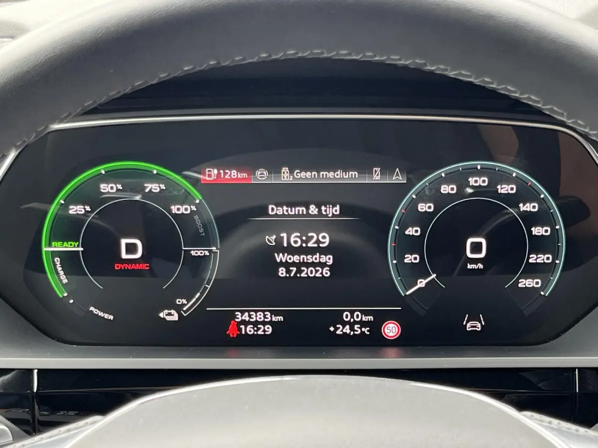 55 quattro S Edition 115 kWh | NL Auto/1e Eig./Pano.Dak/Leder/Navi/Camera/Adapt.Cruise/Apple CarPlay-Android Auto/S-line Interieur en Exterieur