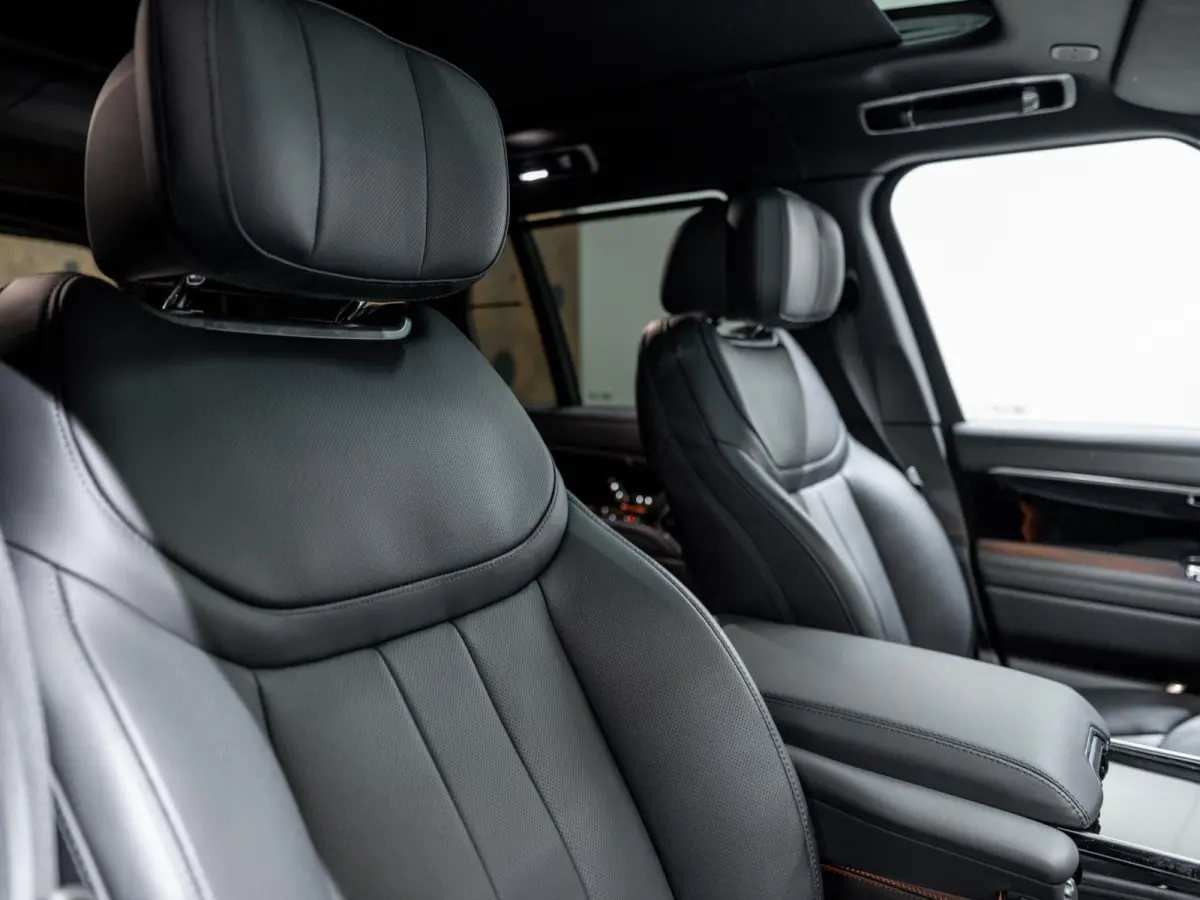 3.0 P550e Autobiography PHEV | Shadow Pack | Trekhaak | Koelbox | Leder Hemel |