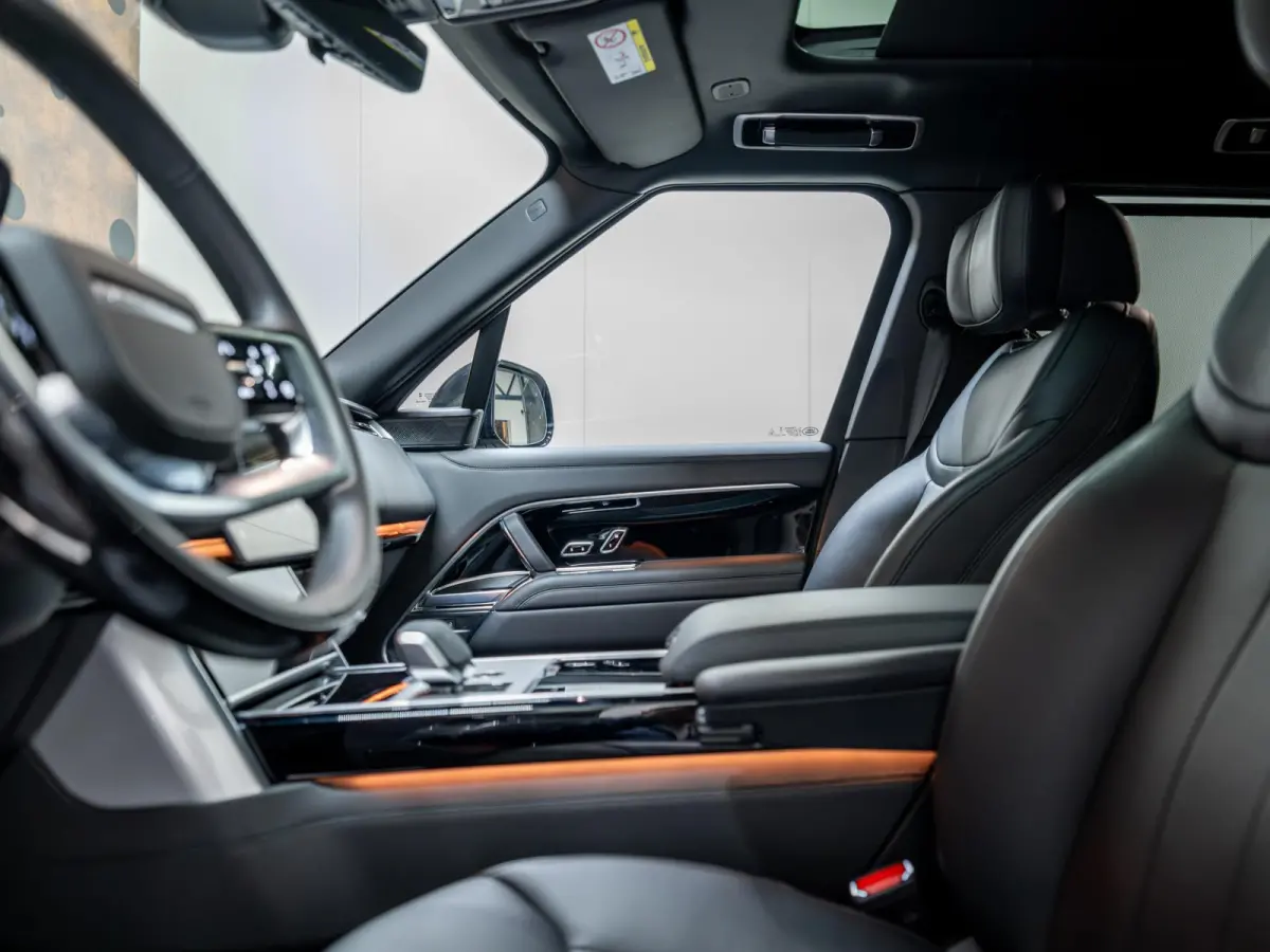 3.0 P550e Autobiography PHEV | Shadow Pack | Trekhaak | Koelbox | Leder Hemel |