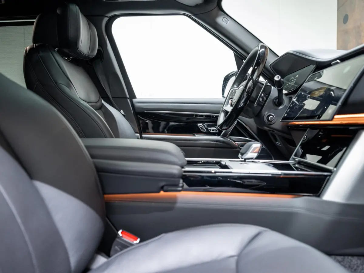 3.0 P550e Autobiography PHEV | Shadow Pack | Trekhaak | Koelbox | Leder Hemel |