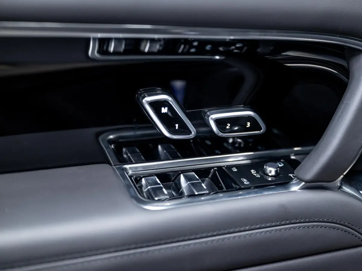 3.0 P550e Autobiography PHEV | Shadow Pack | Trekhaak | Koelbox | Leder Hemel |