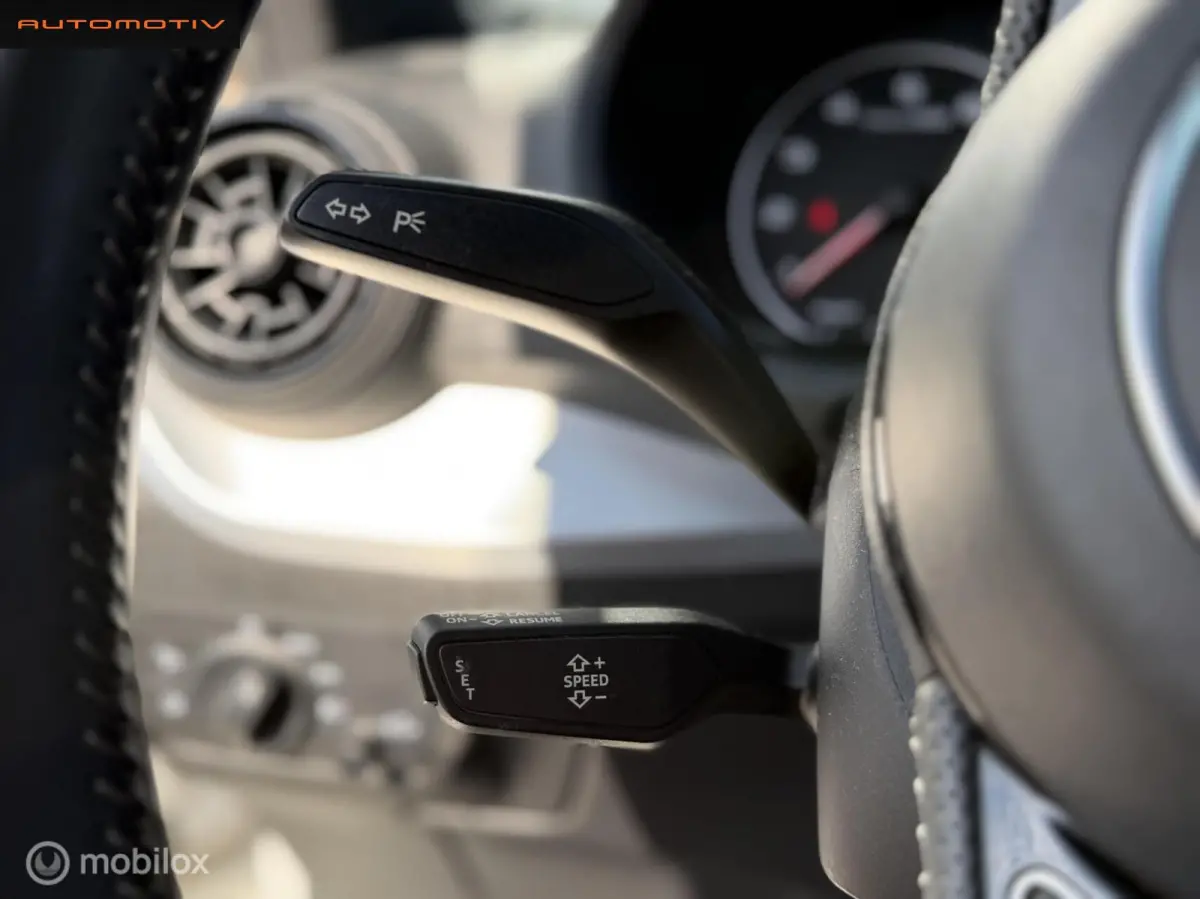 1.4 TFSI S LINE / NAVI / S TRONIC / STOELVERWARMING