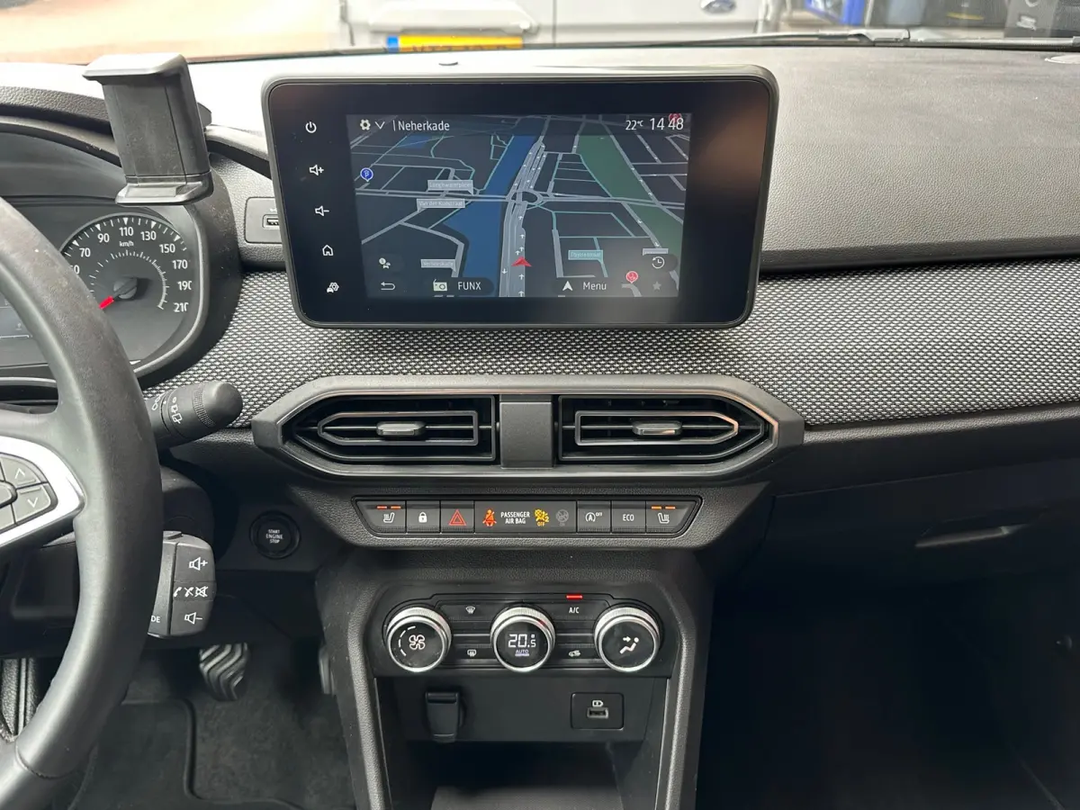 1.0 TCe 110 Expression 7 Pers Navi Camera Carplay PDC