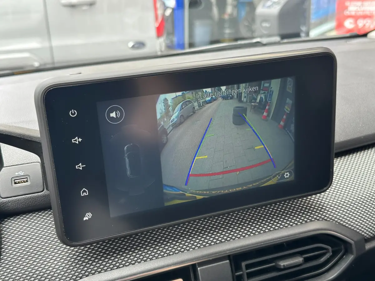 1.0 TCe 110 Expression 7 Pers Navi Camera Carplay PDC