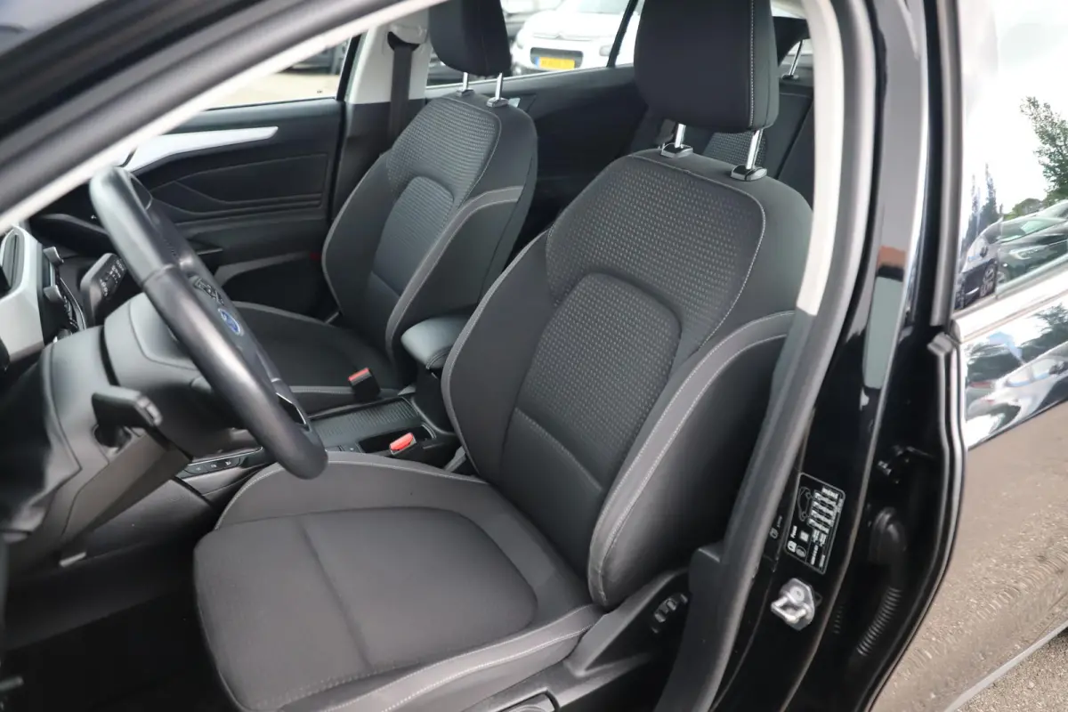 1.0 EcoBoost Trend Edition Business 101PK Navigatie Carplay Android 16 inch LMV Airco Cruise Control Parkeersensor