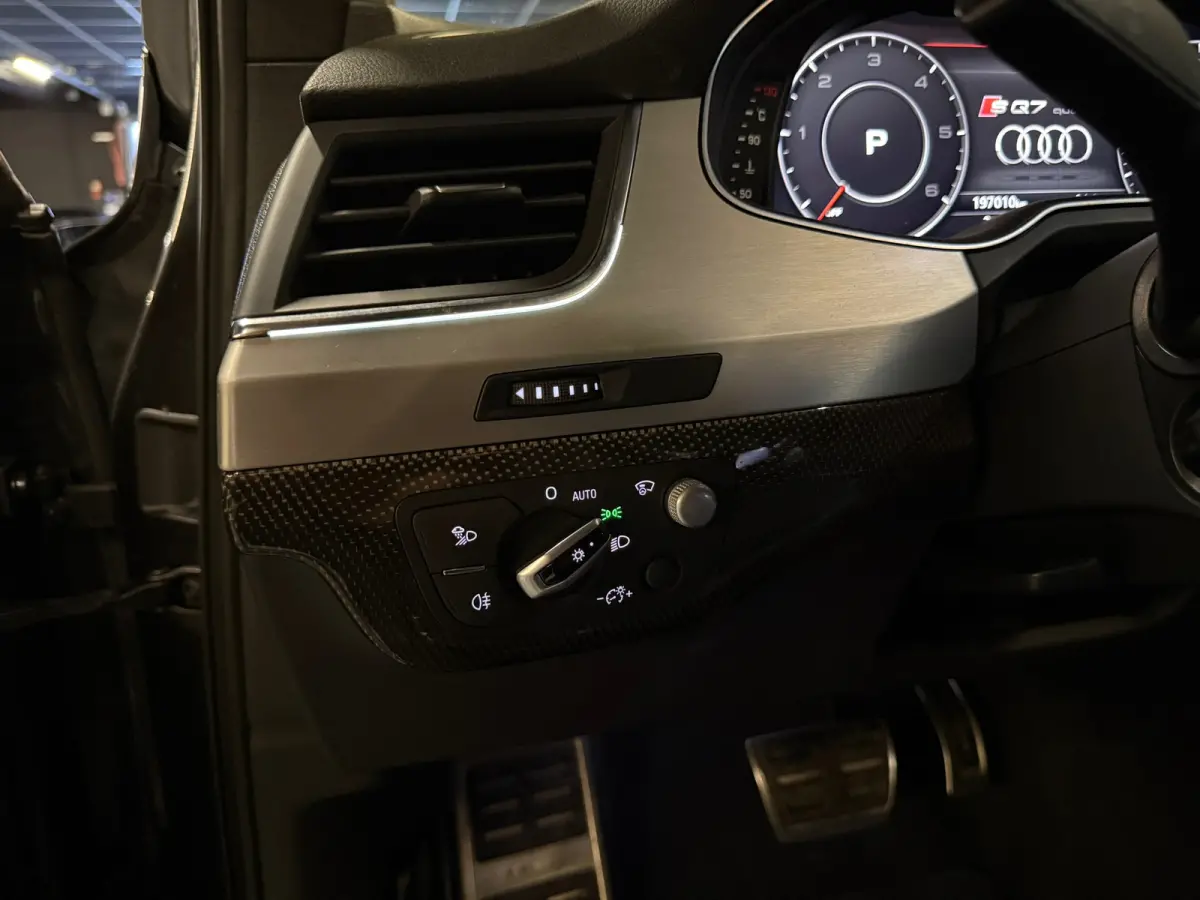 SQ7 4.0 TDI SQ7 quattro Pro Line + | PANO | LUCHTVERING|HUD|QUATTRO