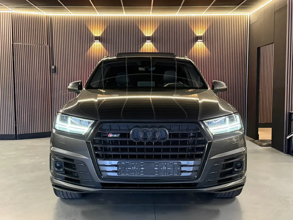 SQ7 4.0 TDI SQ7 quattro Pro Line + | PANO | LUCHTVERING|HUD|QUATTRO