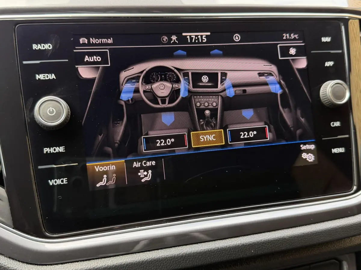 1.5 TSI Sport Business R-line Automaat | LED verlichting | Stoelverwarming | Achteruitrijcamera | Digitale cockpit | Apple CarPlay/Android Auto | Climate control | Cruise control adaptief | 