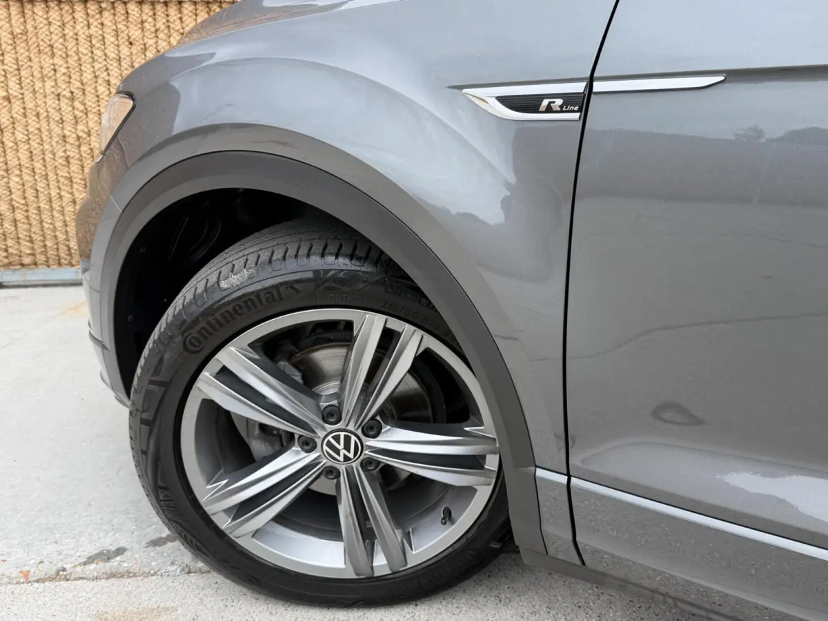 1.5 TSI Sport Business R-line Automaat | LED verlichting | Stoelverwarming | Achteruitrijcamera | Digitale cockpit | Apple CarPlay/Android Auto | Climate control | Cruise control adaptief | 