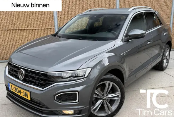 1.5 TSI Sport Business R-line Automaat | LED verlichting | Stoelverwarming | Achteruitrijcamera | Digitale cockpit | Apple CarPlay/Android Auto | Climate control | Cruise control adaptief | 