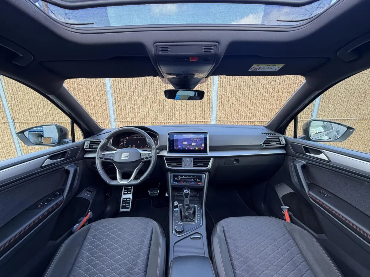1.4 TSI e-Hybrid PHEV FR Business Intense Panoramadak | 20 inch lichtmetalen velgen | Metaalkleur | Stuurwiel verwarmd | 360 graden camera | Apple CarPlay/Android Auto | Climate control | Ad