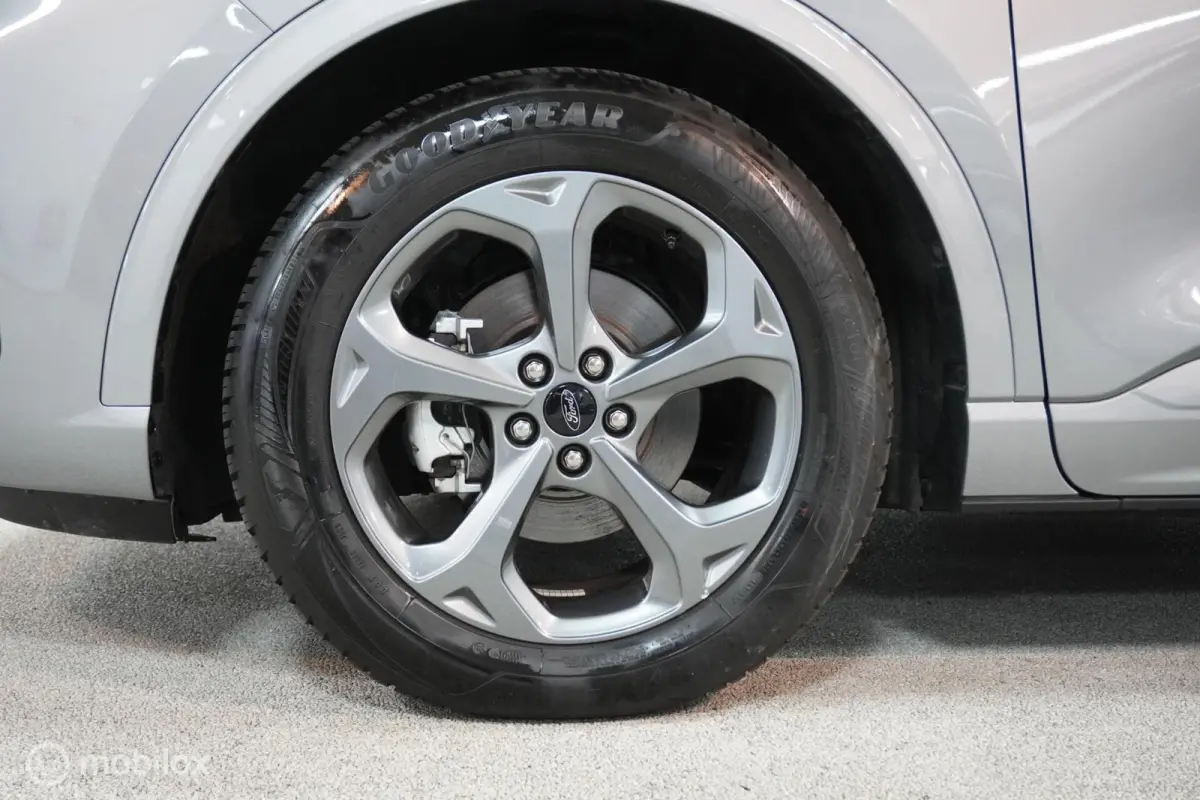 2.5 FHEV ST-Line 2500KM uniek