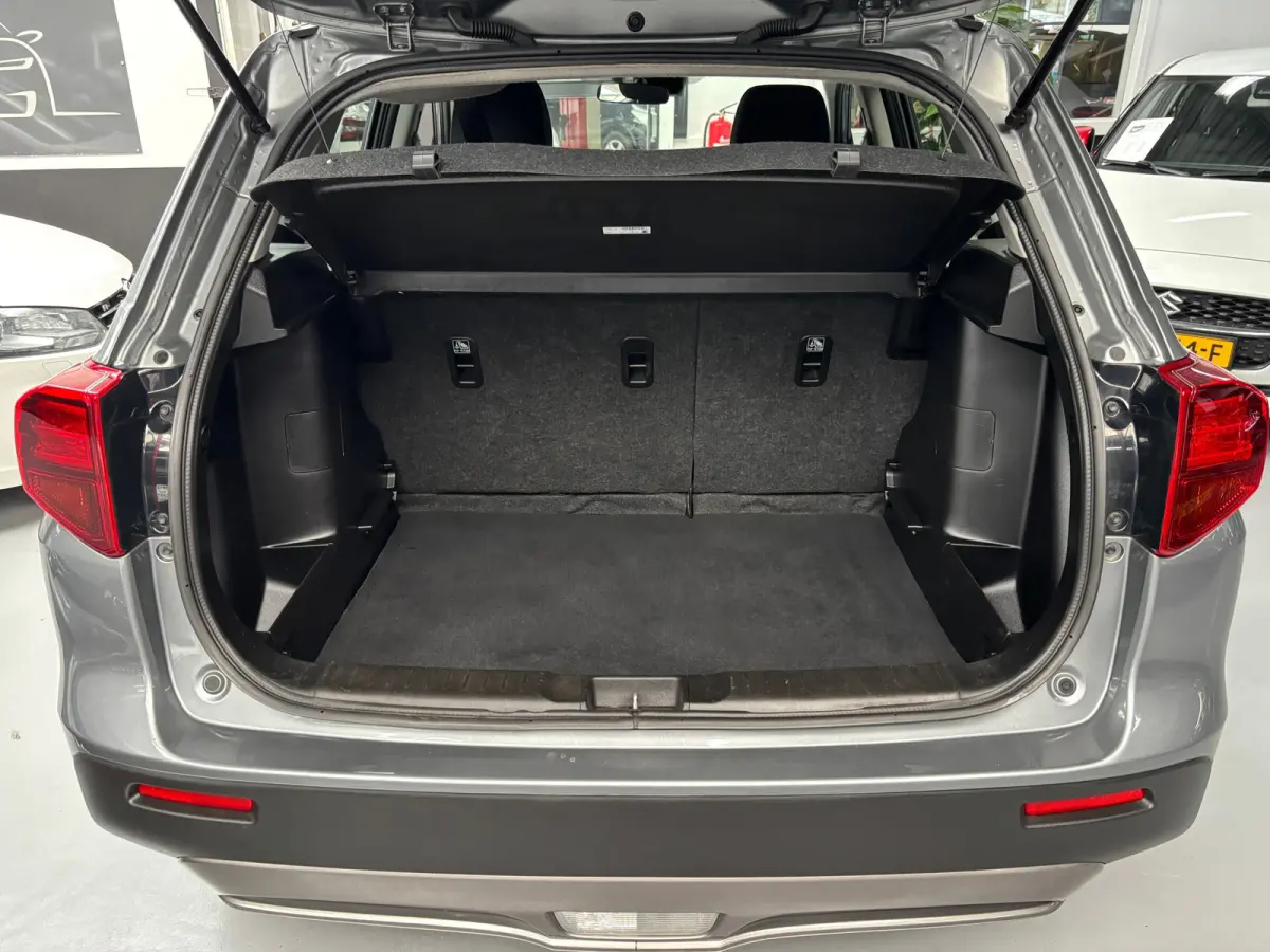 1.4 Boosterjet Comfort Smart Hybrid / Camera