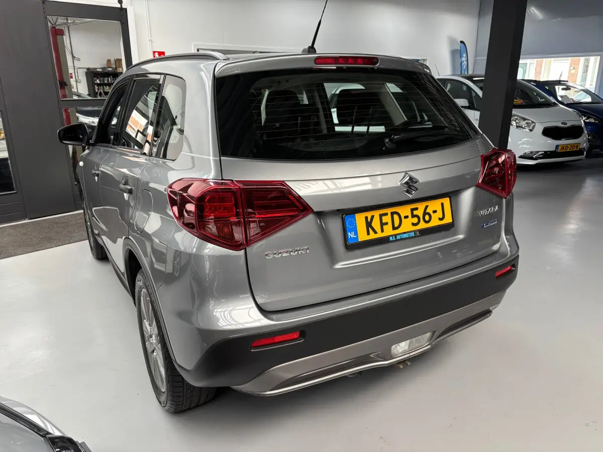 1.4 Boosterjet Comfort Smart Hybrid / Camera