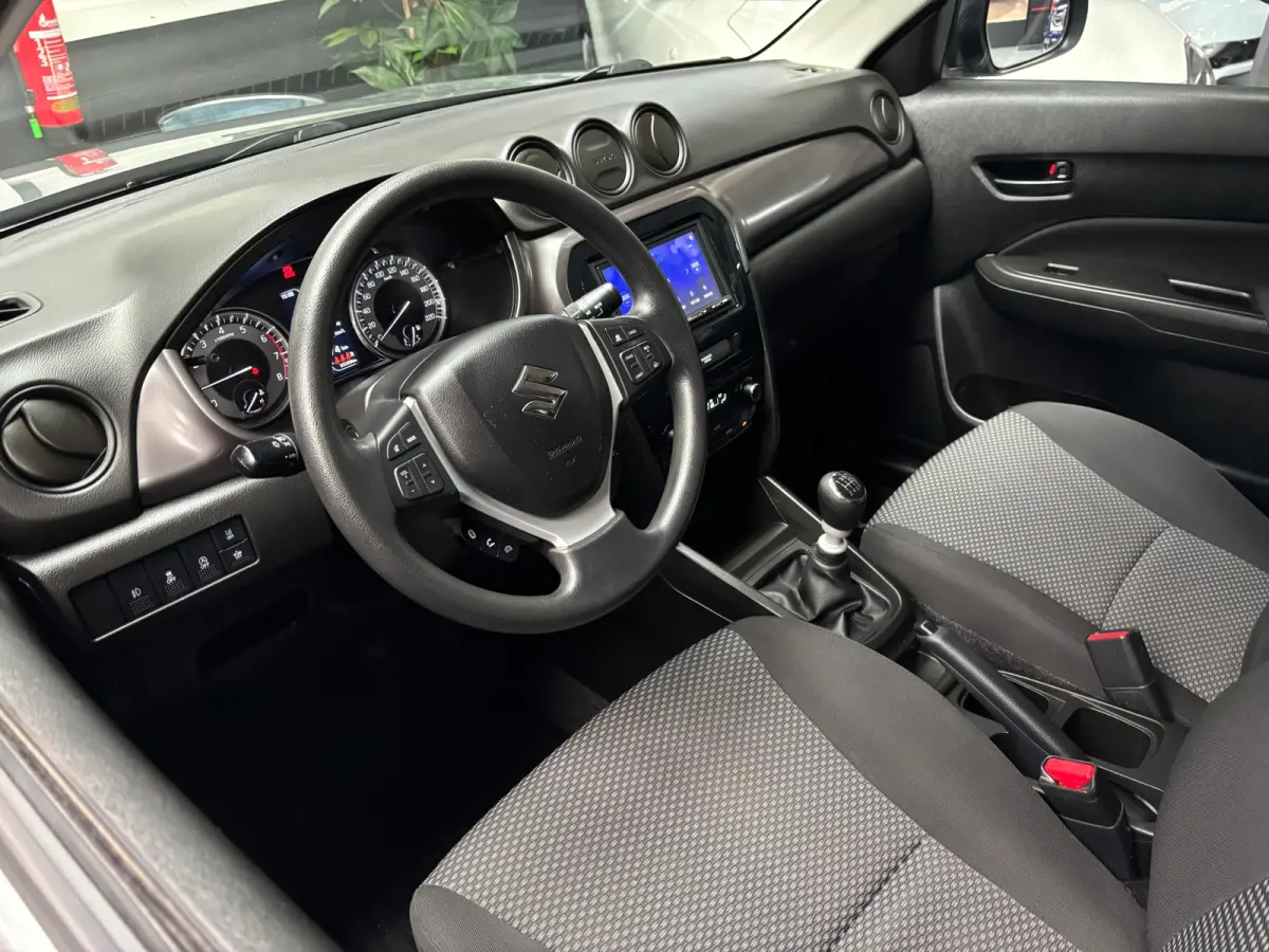 1.4 Boosterjet Comfort Smart Hybrid / Camera