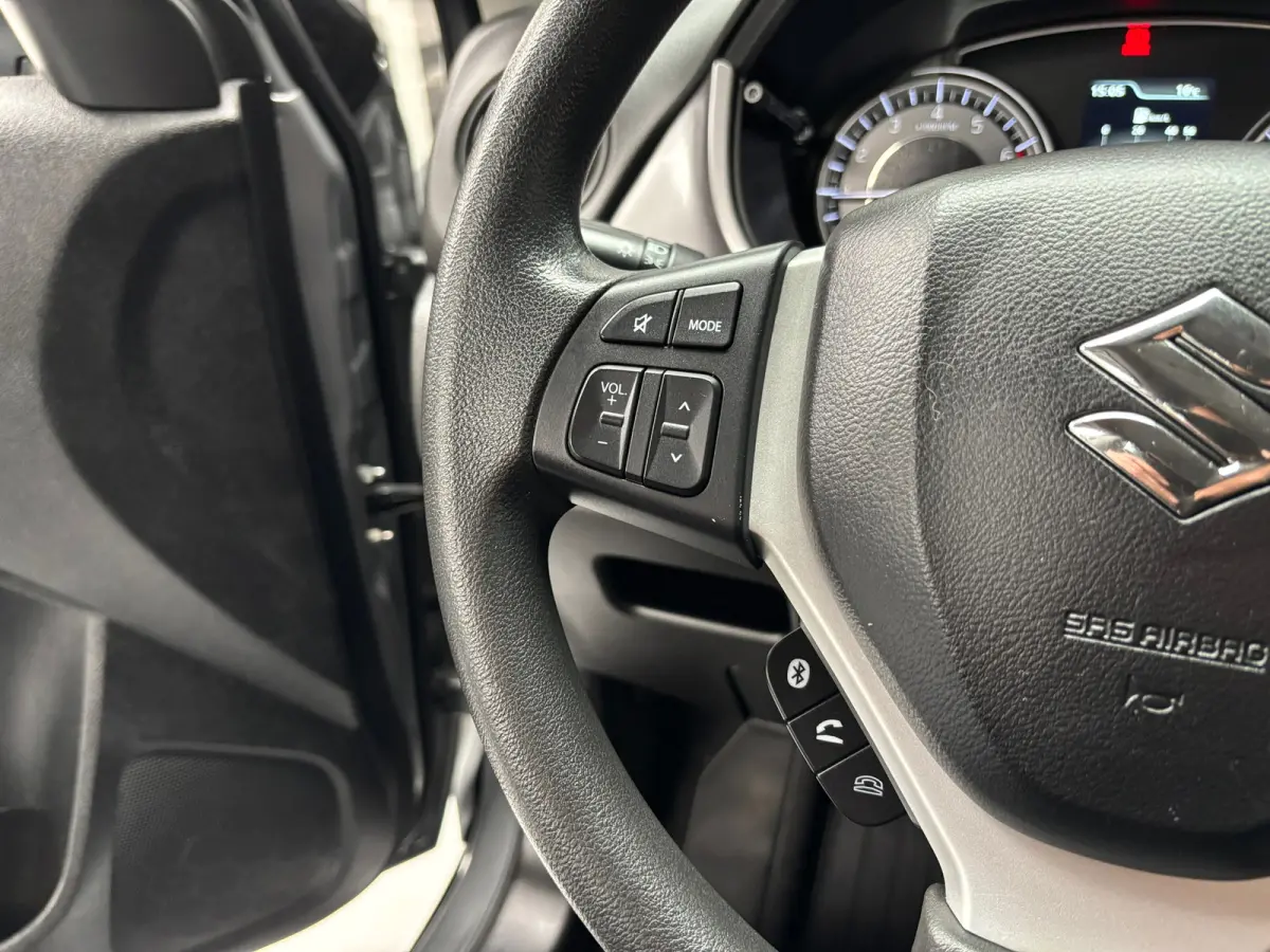 1.4 Boosterjet Comfort Smart Hybrid / Camera