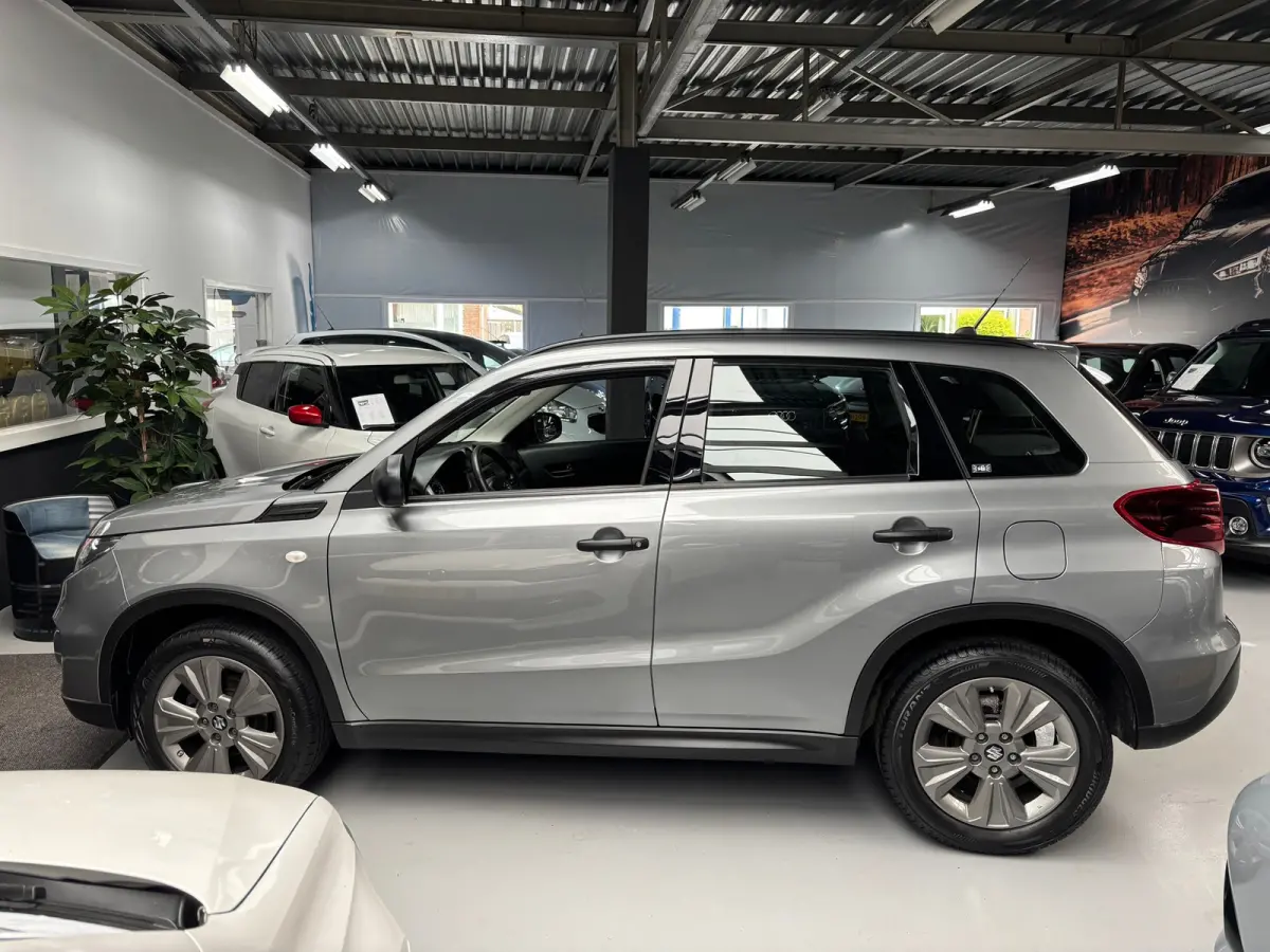 1.4 Boosterjet Comfort Smart Hybrid / Camera