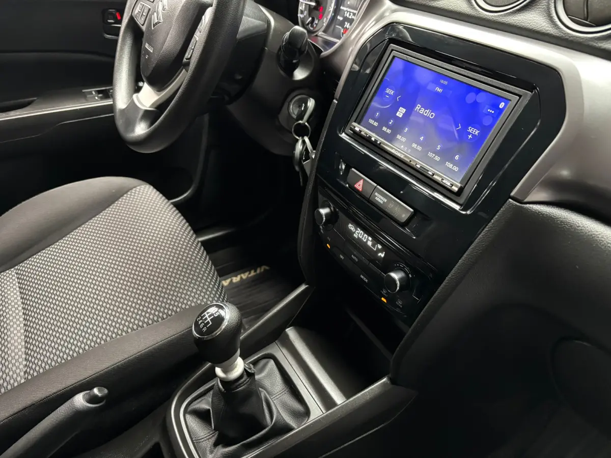 1.4 Boosterjet Comfort Smart Hybrid / Camera