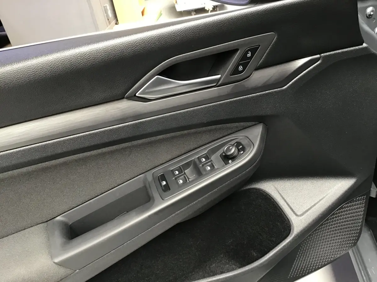 1.5 eTSI R-Line I Massage I Dode Hoek I Carplay I Clima I Cruise I Led I ACC I Ambiance verl. I Keyless I Dealer.