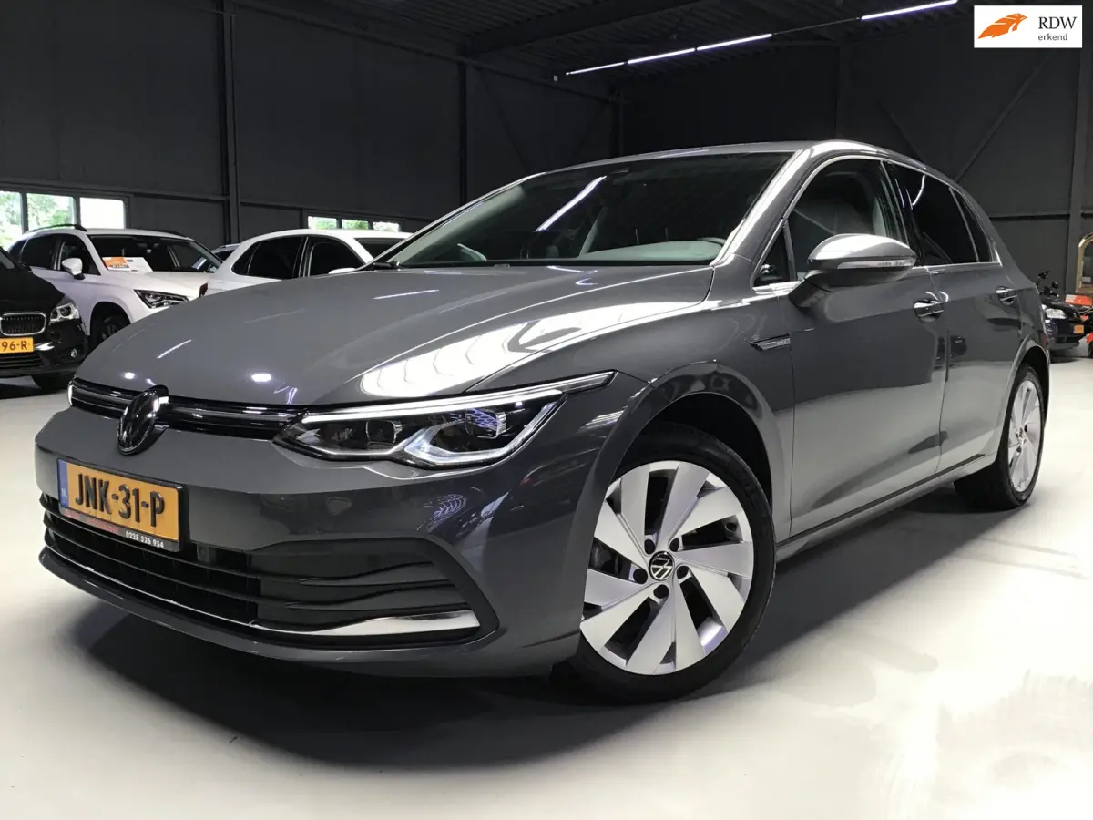 1.5 eTSI R-Line I Massage I Dode Hoek I Carplay I Clima I Cruise I Led I ACC I Ambiance verl. I Keyless I Dealer.